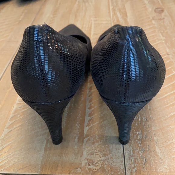 Walking cradles heels - Picture 6 of 6